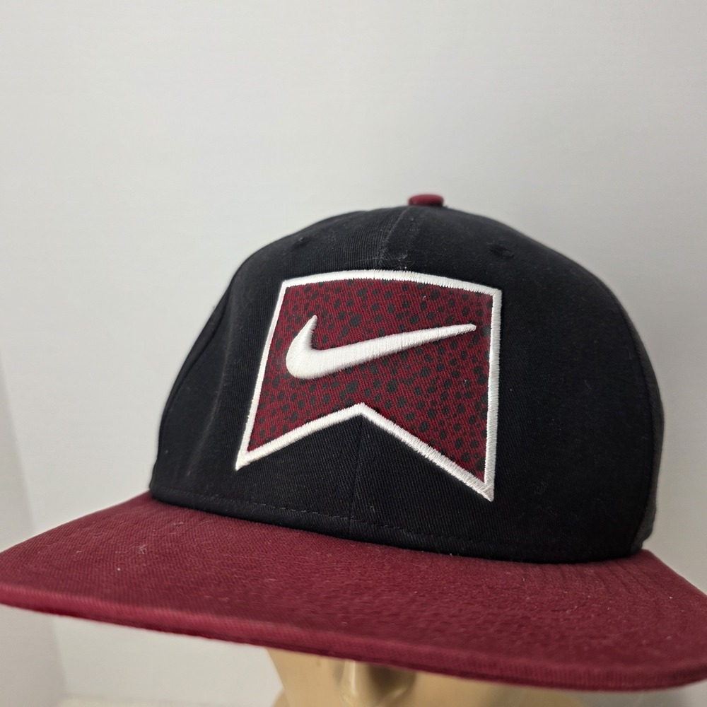Vintage Nike Hat Cap Snap Back Black Red Swoosh‎ Baseball World Class Athletes